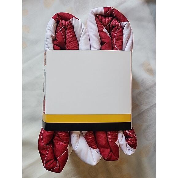 Mainstays Classic Brick Star Shams 2 pc Standard Queen Quilted Geometric - Picture 4 of 9